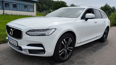 säljes - Volvo V90 Cross Country D4 AWD Edition, Helskinn, Hellackad.