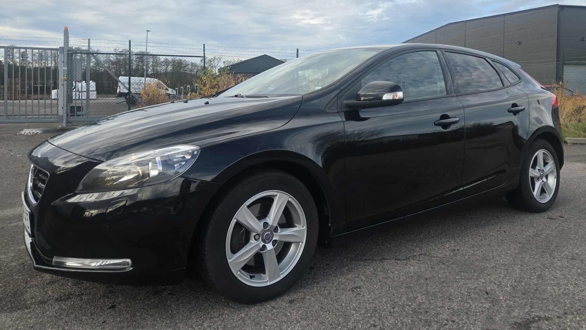 Till salu - Volvo V40 T2 Manuell, 120hk, 2014 6 växlar