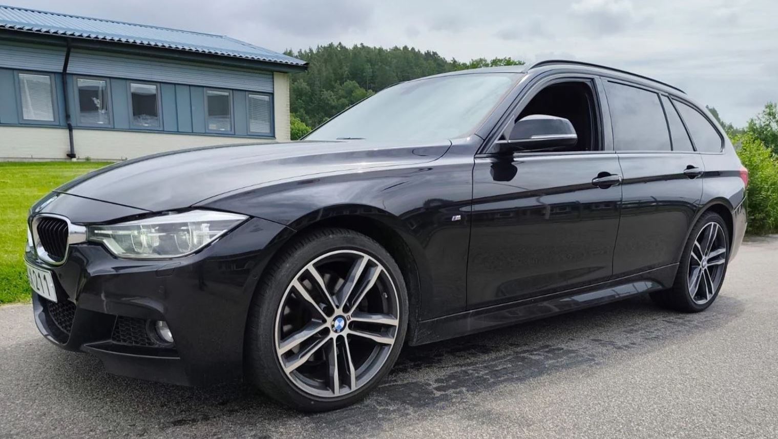säljes-bmw 330 -2016